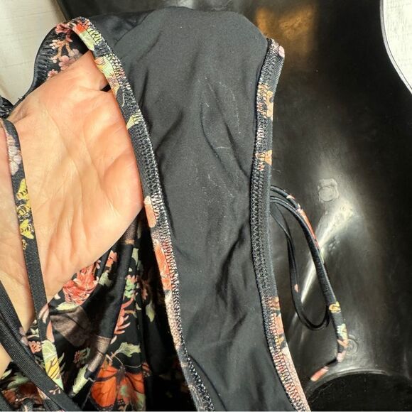 NEW HAH black floral ruched lace up reversible one piece swimsuit size Medium - Picture 7 of 8